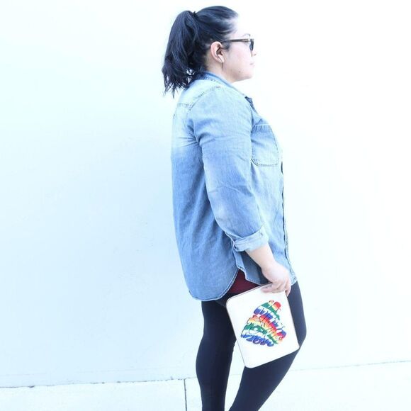 NWT Michael Kors RAINBOW LGBTQ Pride Large Zip Clutch Pouch - Picture 4 of 15